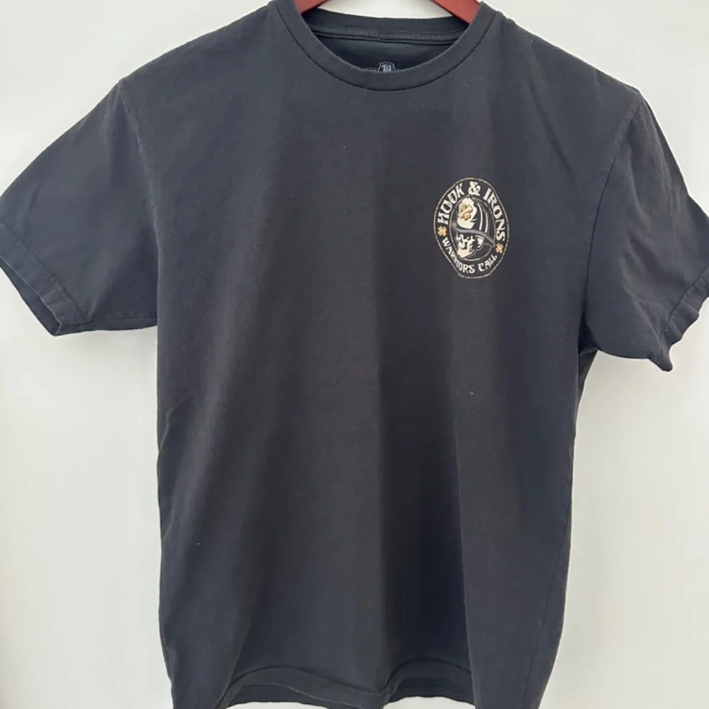 Hook & Irons Warriors Call Firefighter T-Shirt 100% Cotton Sz M Irish Heritage